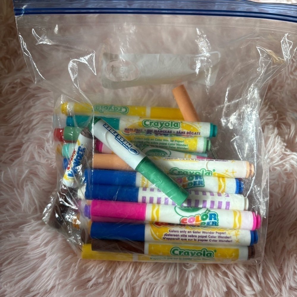 Crayola Assorted Color Wonder Color Markers Set